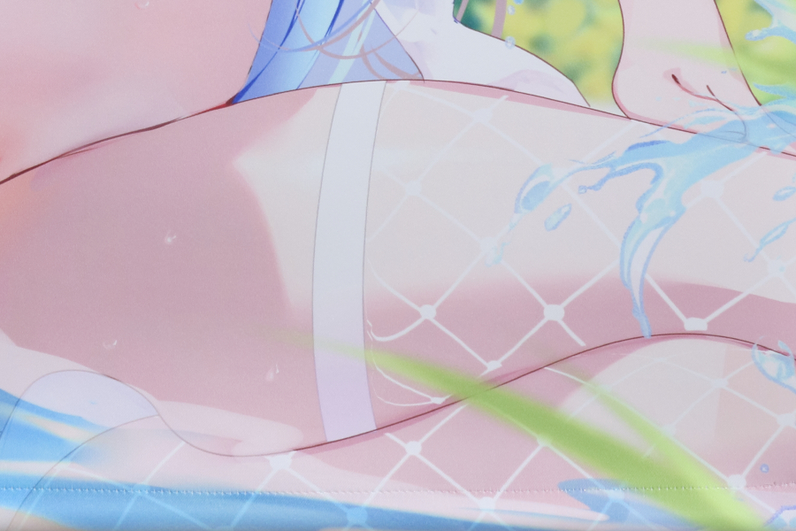 【レビュー】pon 2025年9月12日「月刊女神第七弾」新規グッズ（成年向け） Wスエードタペストリー (猫りん堂)_おみ足アップ