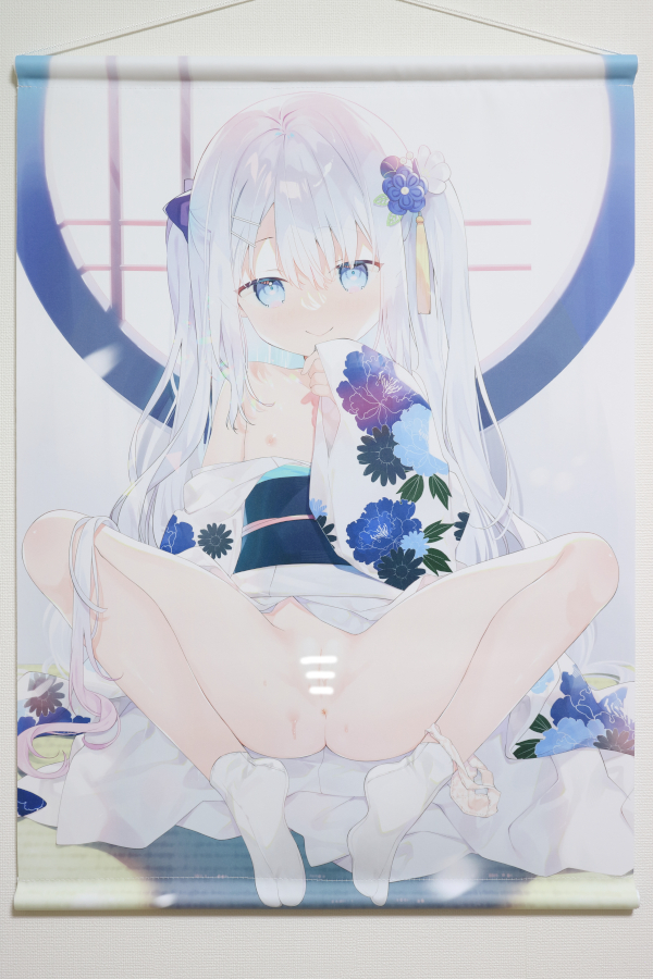 【レビュー】ユイザキカズヤ 【ユイザキカズヤ先生】和装千柚タペストリー (最果てスタジオ)_全体