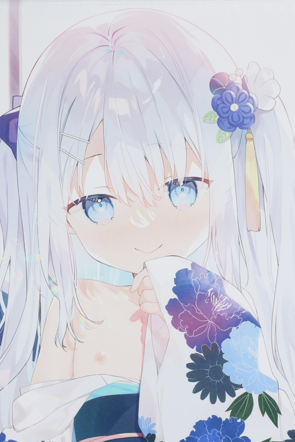 【レビュー】ユイザキカズヤ 【ユイザキカズヤ先生】和装千柚タペストリー (最果てスタジオ)_バストアップ