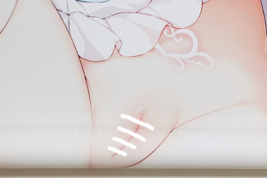 【レビュー】桃豆こまもち メスガキちゃん達のMAID喫茶ぷちきっすへようこそ! 芽衣とひなのたて○じタペストリー (萌えCute!)_芽衣ちゃん局部アップ